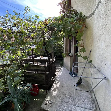 Superstar 아파트 *