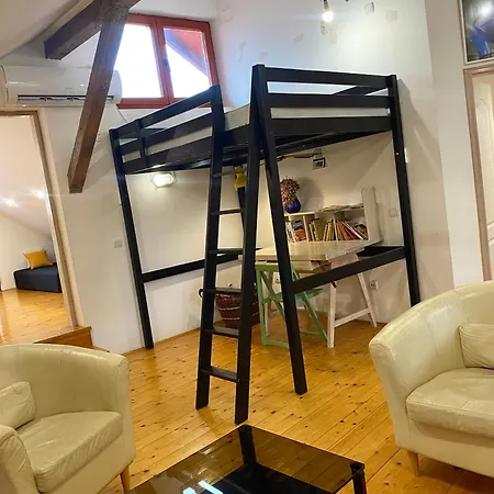 Superstar Apartment *