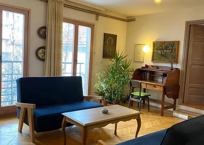 Superstar 아파트 *